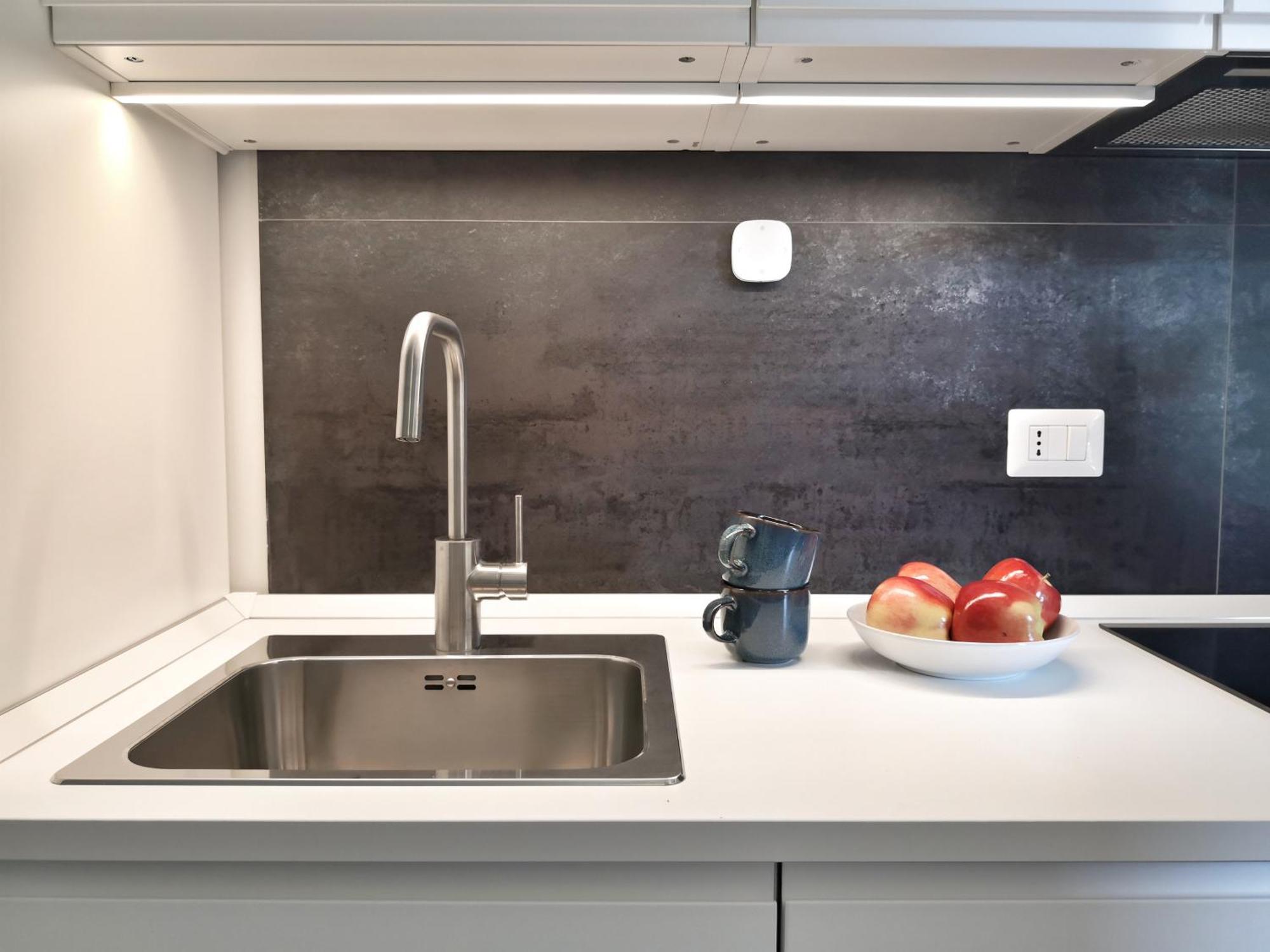 Ihost Apartment - Adriatico 6 Милано Екстериор снимка